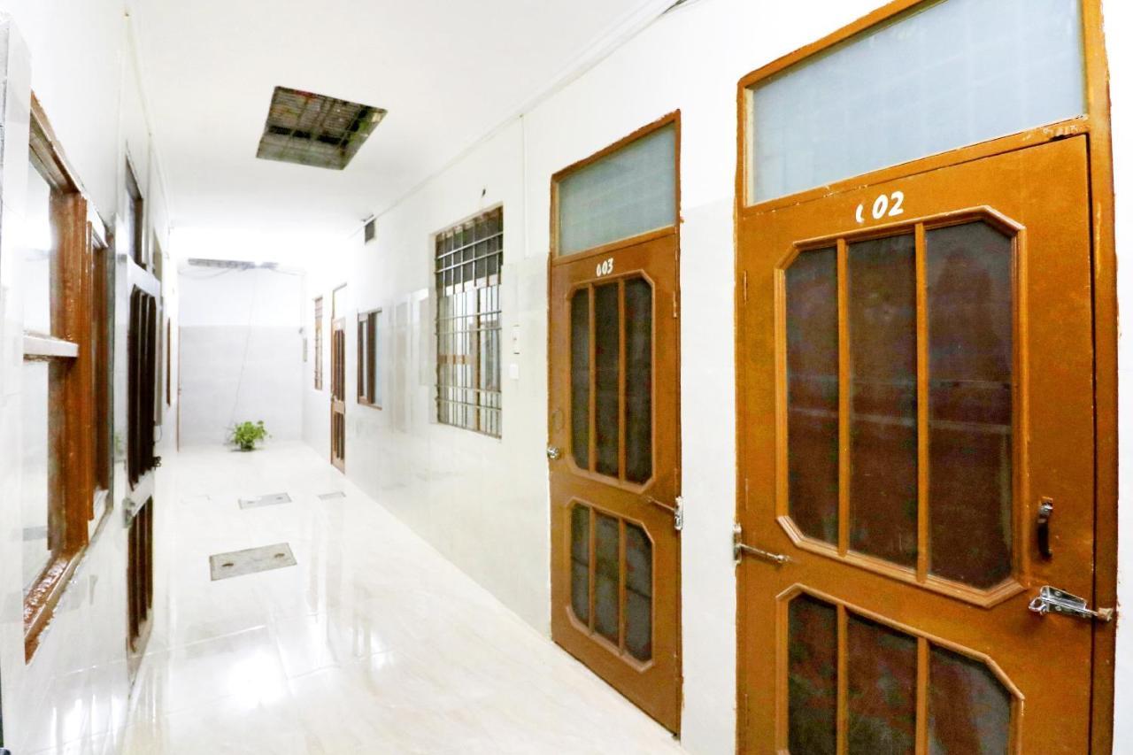 Spot On 44679 Hotel Samrat Sohāna Exterior foto