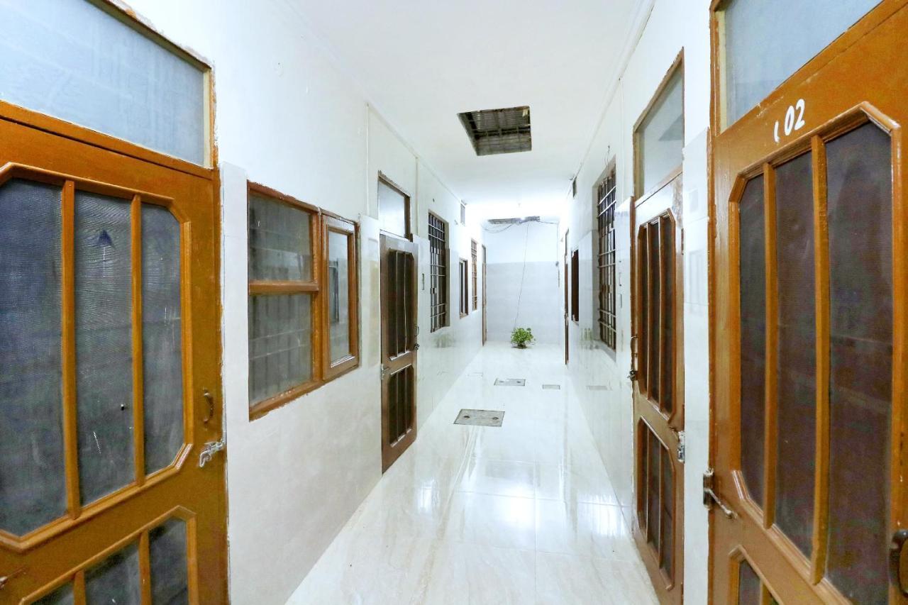 Spot On 44679 Hotel Samrat Sohāna Exterior foto